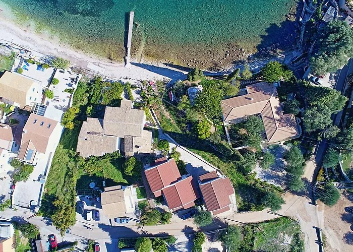 Mattheos House شقة