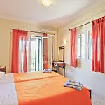 Mattheos House *